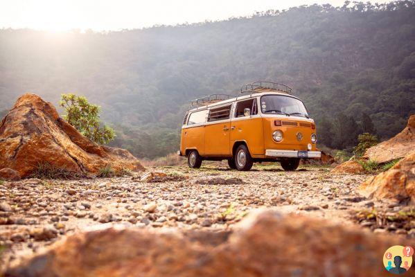 6 consigli per dormire sull'autobus