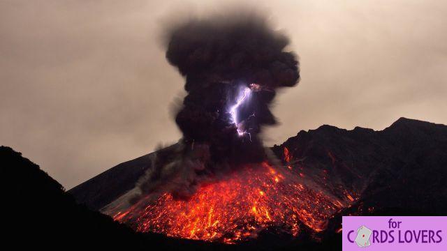 10 natural phenomena explained by science