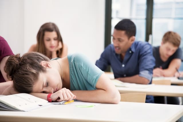 ¿Cómo no quedarse dormido en clase?
