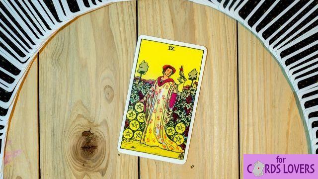 Entre las cartas: la lectura de tarot de Kim Rusk