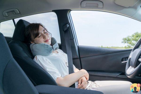 Dormir no carro: o guia completo