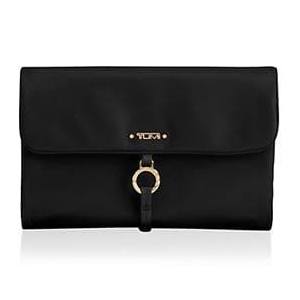 How to please the luxurious Leo woman!