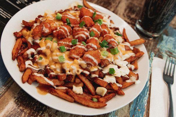 Tell us your astro sign and we'll tell you what poutine to eat!