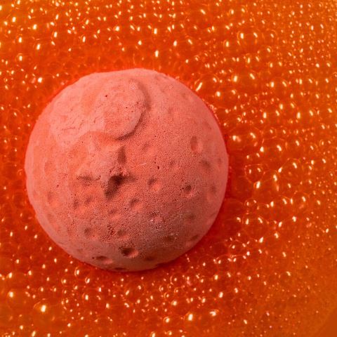 Discover YOUR bath bomb, according to your astrological sign!