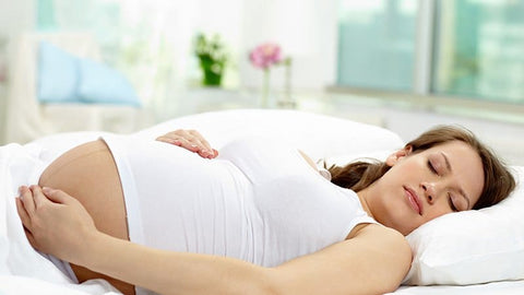 Sleeping on your back pregnant: Good idea or danger?