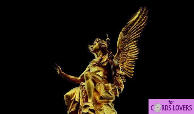 Mirror hour 23:23: message and meaning