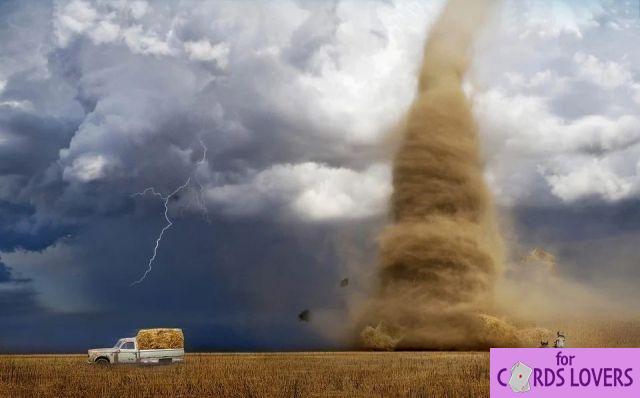 Dream about tornado: What meanings?